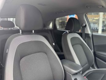 Hyundai KONA 1.6 h-GDi Premium SUV 5dr Petrol Hybrid DCT Euro 6 (s/s) (141 ps