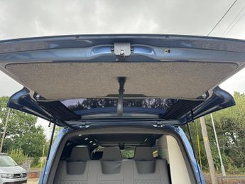 Volkswagen Transporter T6 T30 150 DSG SWB