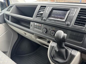 Volkswagen Transporter T6 T30 150 DSG SWB