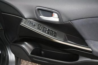 Honda Civic i-DTEC SE