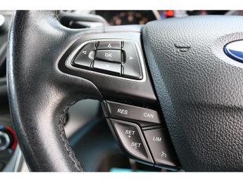 Ford Kuga TDCi EcoBlue Zetec