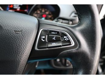 Ford Kuga TDCi EcoBlue Zetec