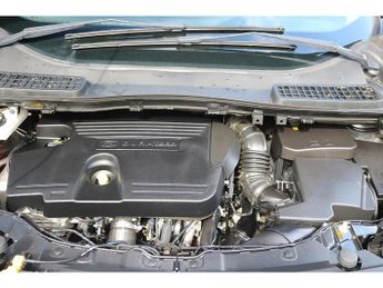 Ford Kuga TDCi EcoBlue Zetec