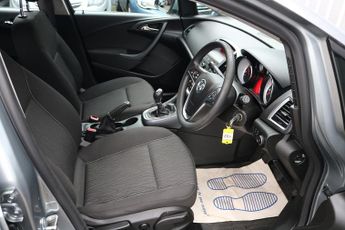 Vauxhall Astra CDTi ecoFLEX Design