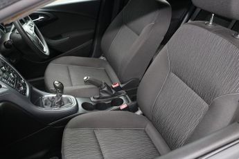 Vauxhall Astra CDTi ecoFLEX Design