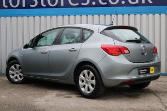 Vauxhall Astra CDTi ecoFLEX Design
