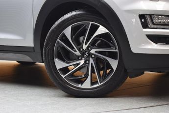 Hyundai TUCSON 2.0 CRDi MHEV Premium SE SUV 5dr Diesel Hybrid Auto 4WD Euro 6 (