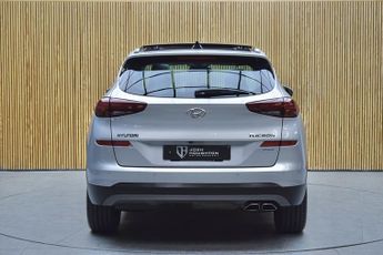 Hyundai TUCSON 2.0 CRDi MHEV Premium SE SUV 5dr Diesel Hybrid Auto 4WD Euro 6 (
