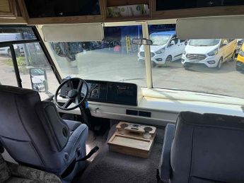 Chevrolet Winnebago Motorhome 5 2dr Motorhome Automatic diesel