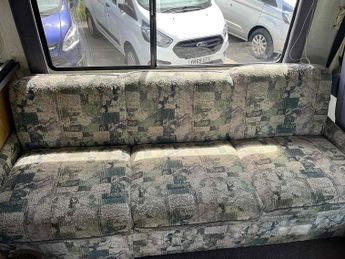 Chevrolet Winnebago Motorhome 5 2dr Motorhome Automatic diesel