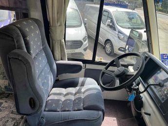 Chevrolet Winnebago Motorhome 5 2dr Motorhome Automatic diesel