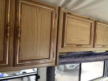 Chevrolet Winnebago Motorhome 5 2dr Motorhome Automatic diesel