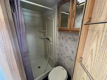 Chevrolet Winnebago Motorhome 5 2dr Motorhome Automatic diesel