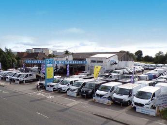 Iveco Daily D HPI 14V 35C 3450 LWB C/C Euro 6 9FT 2" X 6FT 6"