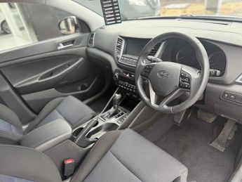 Hyundai TUCSON 1.7 CRDi Blue Drive SE Nav SUV 5dr Diesel DCT Euro 6 (s/s) (141 