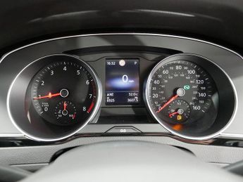 Volkswagen Passat TSI EVO SE