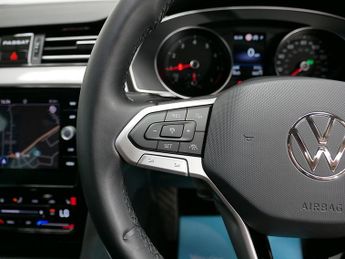 Volkswagen Passat TSI EVO SE