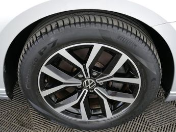 Volkswagen Passat TSI EVO SE