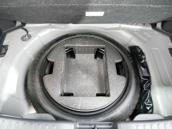 Toyota Yaris VVT-h Icon