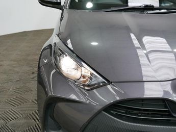 Toyota Yaris VVT-h Icon