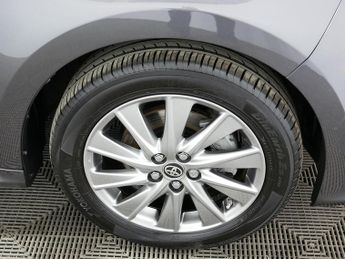 Toyota Yaris VVT-h Icon