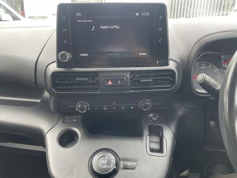 Vauxhall Combo 1.5 Turbo D 2300 Edition Panel Van 4dr Diesel Auto L2 H1 Euro 6 