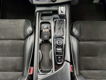 Volvo XC90 D5 PowerPulse R-Design Pro