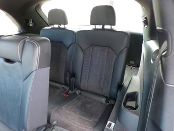 Audi Q7 TDI V6 S line