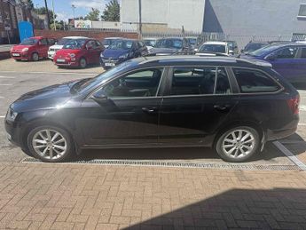 Skoda Octavia 1.6 TDI Elegance Estate 5dr Diesel DSG Euro 5 (s/s) (105 ps)