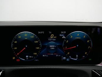 Mercedes-Benz CLA CLA200 AMG Line