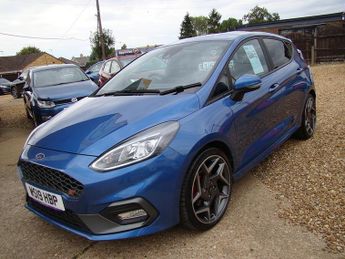 Ford Fiesta T EcoBoost ST-2
