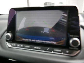Nissan Qashqai DIG-T MHEV Acenta Premium