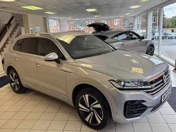 Volkswagen Touareg TDI V6 R-Line Tech