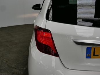 Toyota Yaris VVT-h Icon