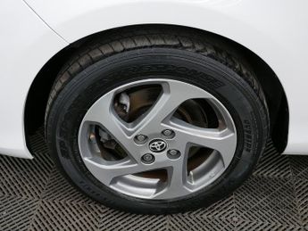 Toyota Yaris VVT-h Icon