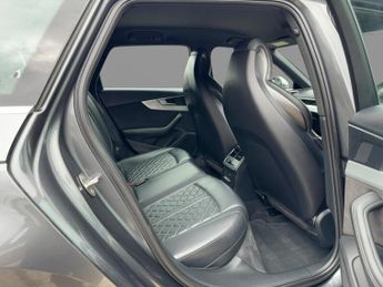 Audi S4 AVANT TFSI V6