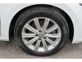 Volkswagen Touran Sel Tsi Bluemotion Technology Dsg