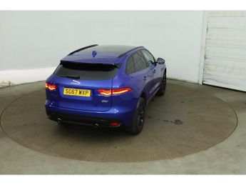 Jaguar F-PACE D240 R-Sport