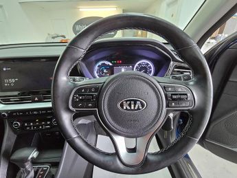 Kia Niro GDi 3