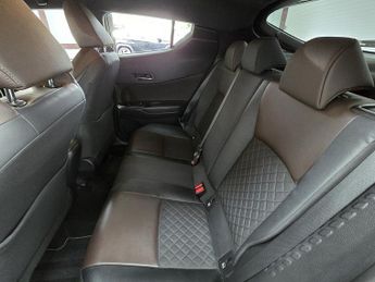 Toyota C-HR VVT-h Excel