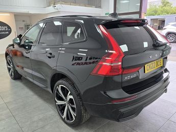 Volvo XC60 B4 MHEV R-Design
