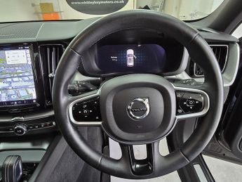 Volvo XC60 B4 MHEV R-Design