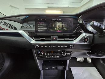 Kia Niro 4+