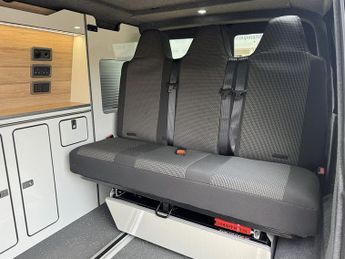 Volkswagen Transporter T6.1 T30 150 DSG SWB