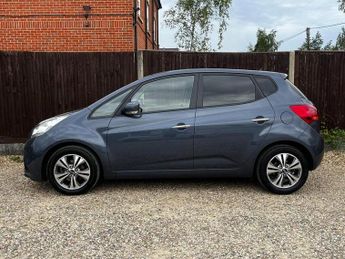 Kia Venga 4