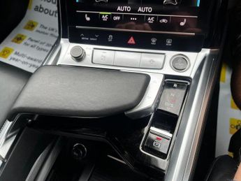 Audi E-Tron QUATTRO S LINE