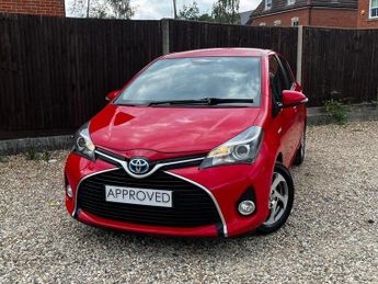 Toyota Yaris HYBRID ICON