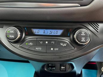 Toyota Yaris VVT-I ICON M-DRIVE S TSS