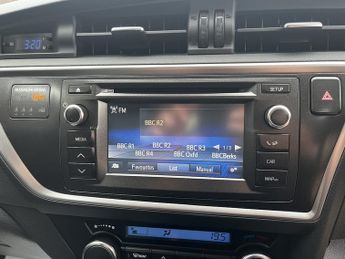 Toyota Auris VVT-h Icon Plus