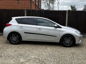 Toyota Auris VVT-h Icon Plus